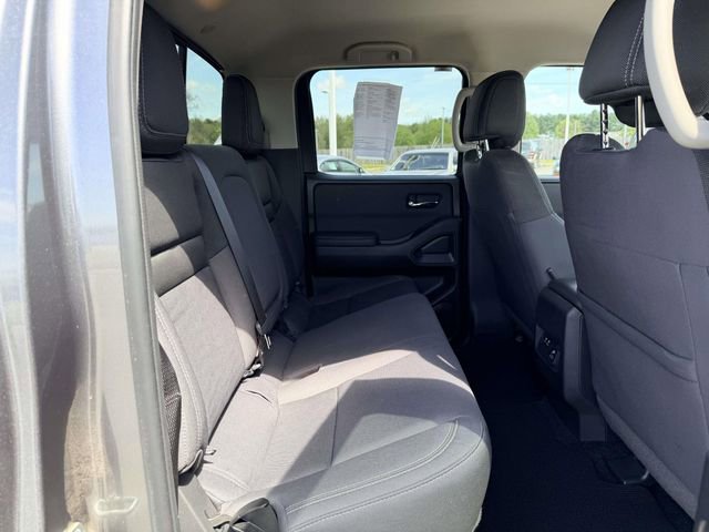 Used 2023 Nissan Frontier SV w/ SV Convenience Package image 11
