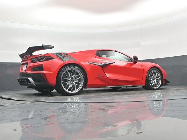 Used 2024 Chevrolet Corvette Z06 w/ Z07 Performance Package image 40