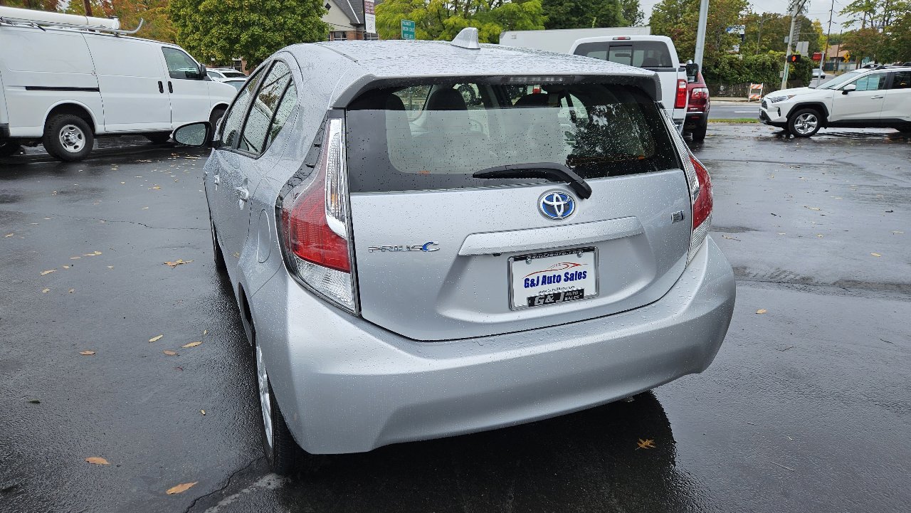 Used 2015 Toyota Prius C Four image 11