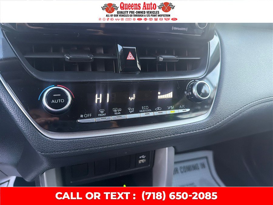 Used 2022 Toyota Corolla Cross LE AWD/4WD image 41