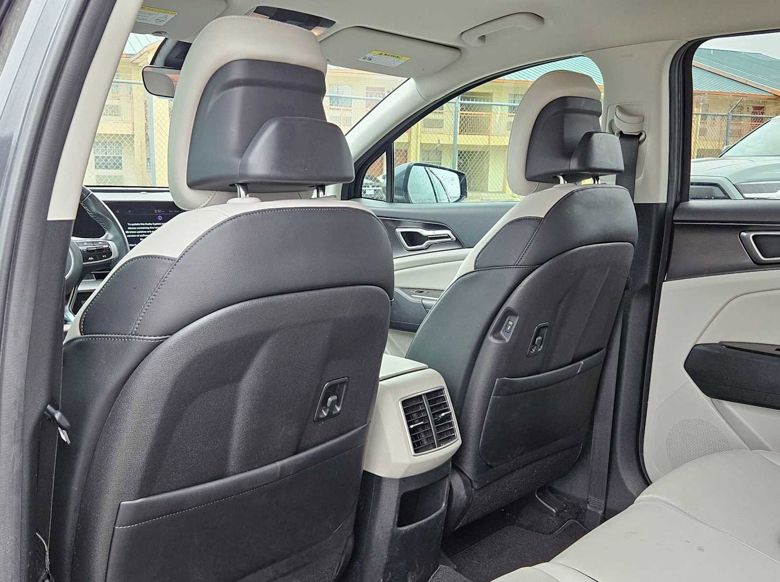 Certified 2023 Kia Sportage EX image 13