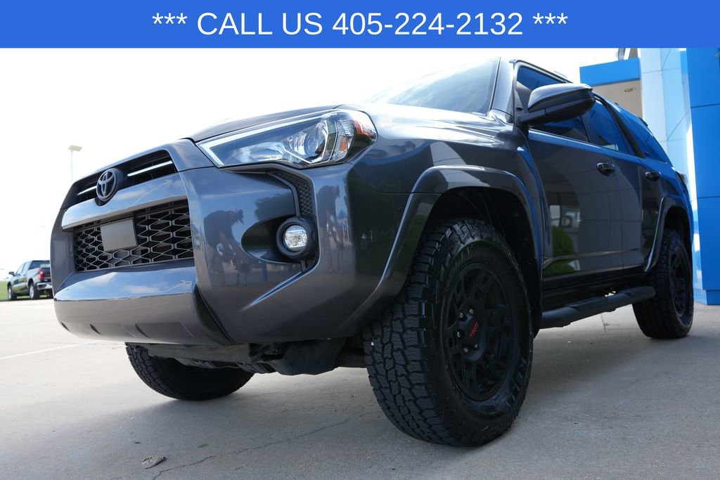 Used 2023 Toyota 4Runner SR5 AWD/4WD image 4