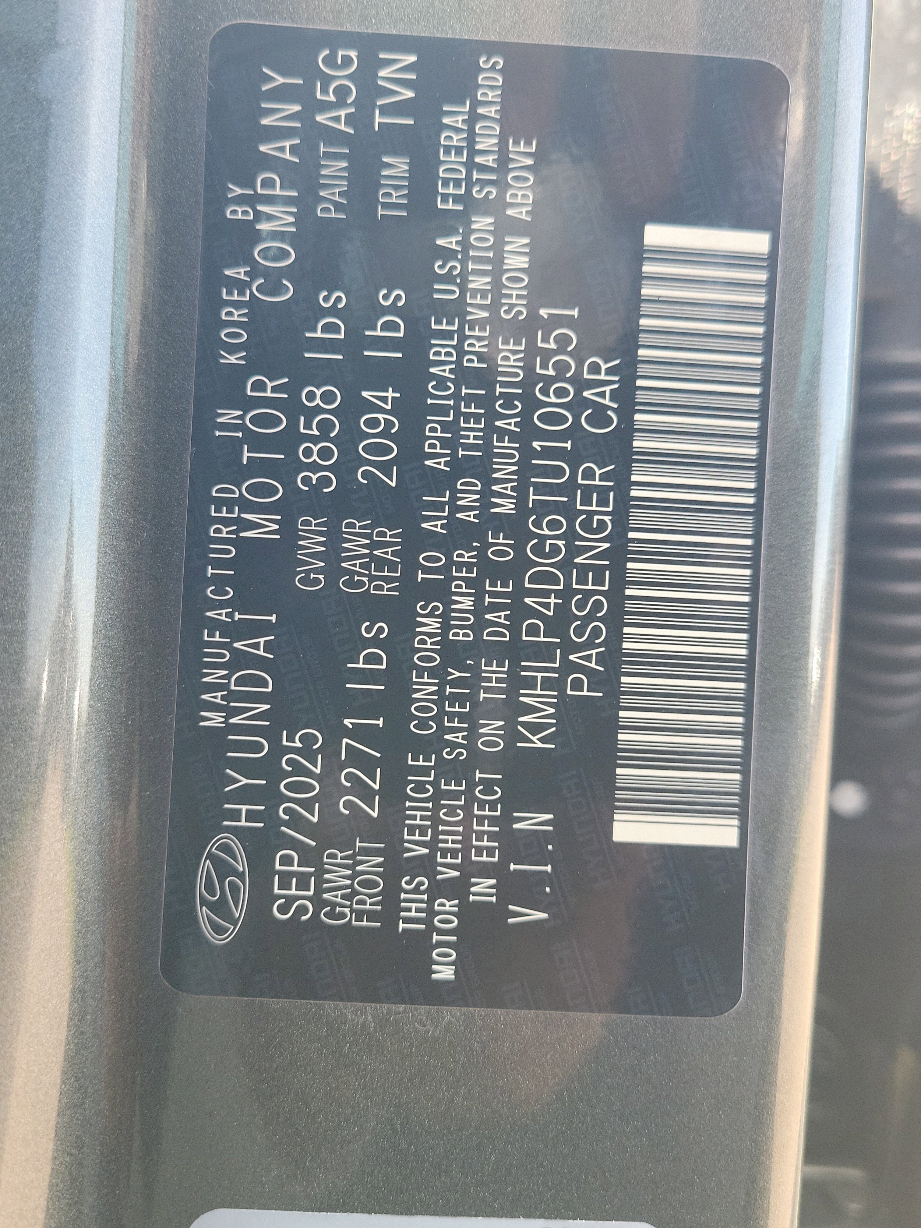 New 2026 Hyundai Elantra Limited FWD image 35