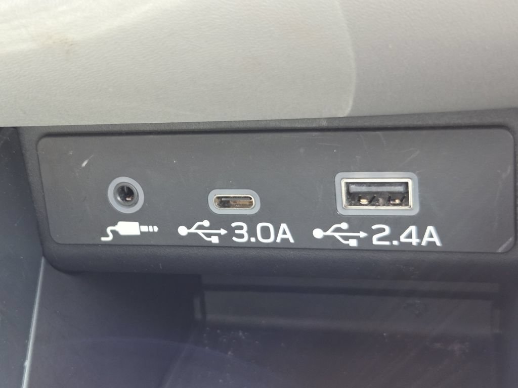 Used 2023 Subaru Legacy Premium AWD/4WD image 5