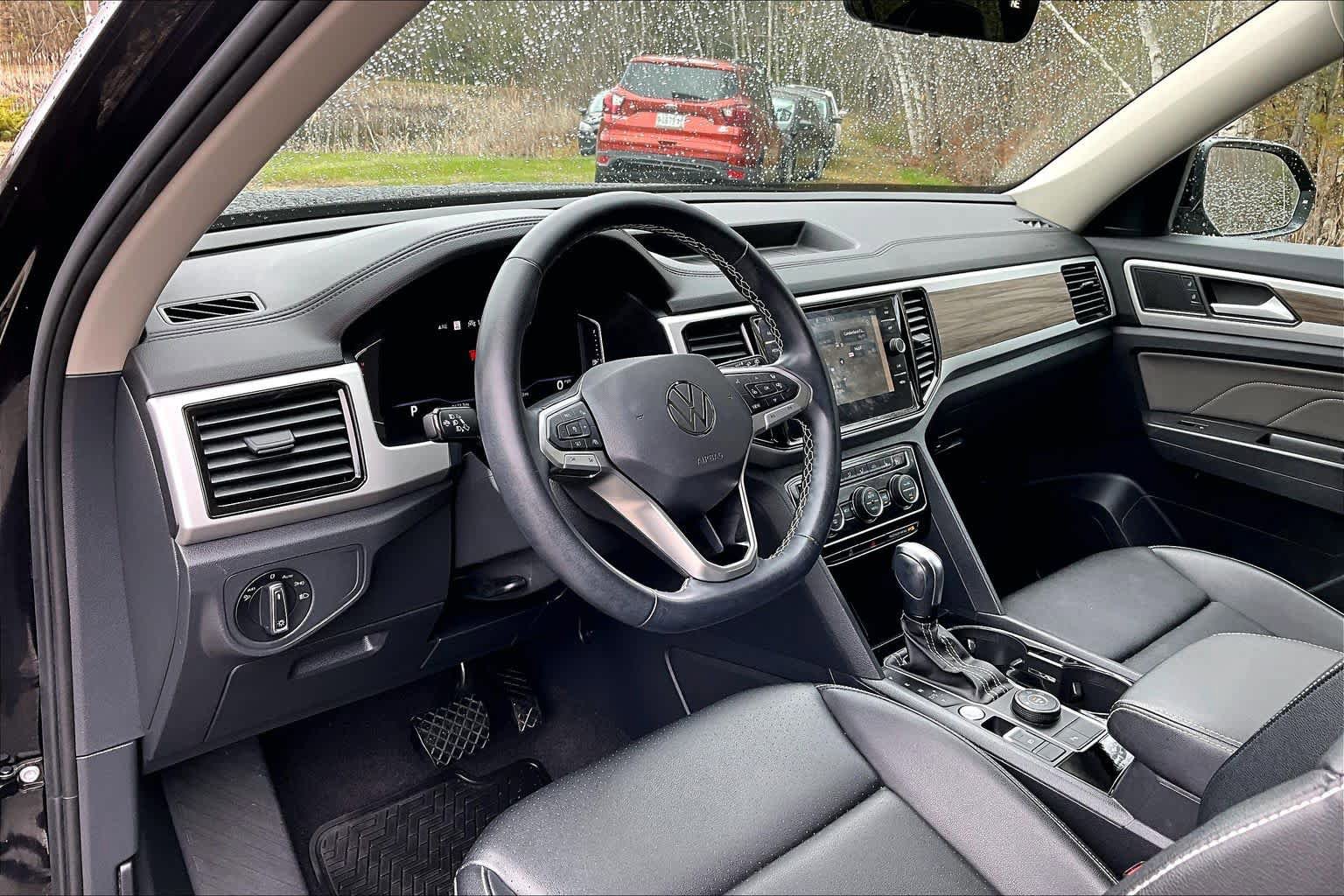 Used 2023 Volkswagen Atlas SEL AWD/4WD image 18