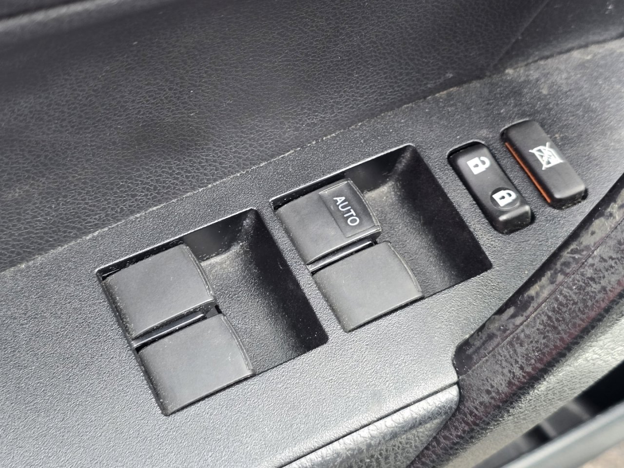 Used 2017 Toyota Corolla SE image 15