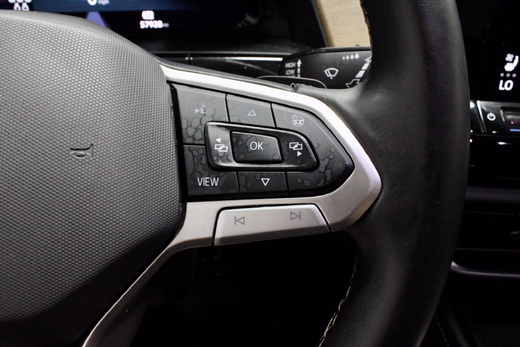 Used 2024 Volkswagen Atlas SE AWD/4WD image 29