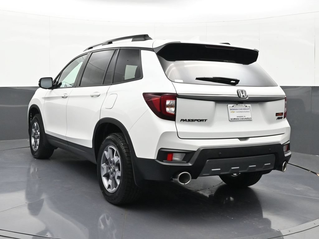 Used 2022 Honda Passport TrailSport image 3