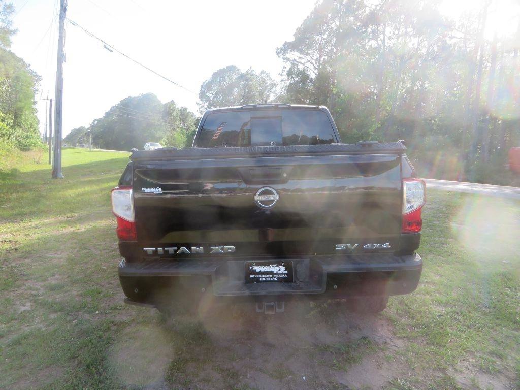 Used 2023 Nissan Titan SV w/ SV Convenience Package AWD/4WD image 7