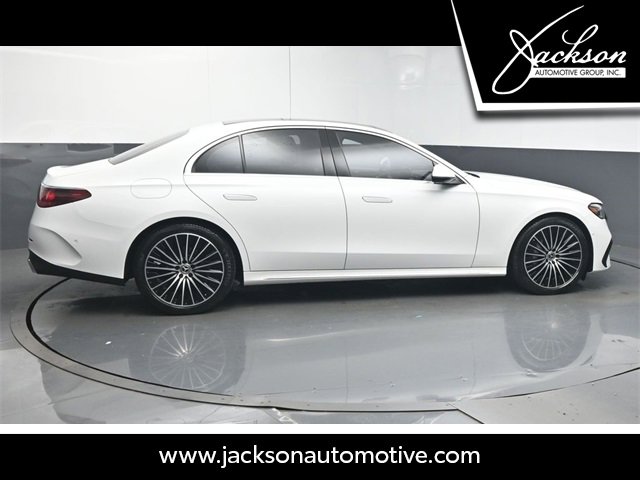 Used 2025 Mercedes-Benz E 350 Sedan image 9