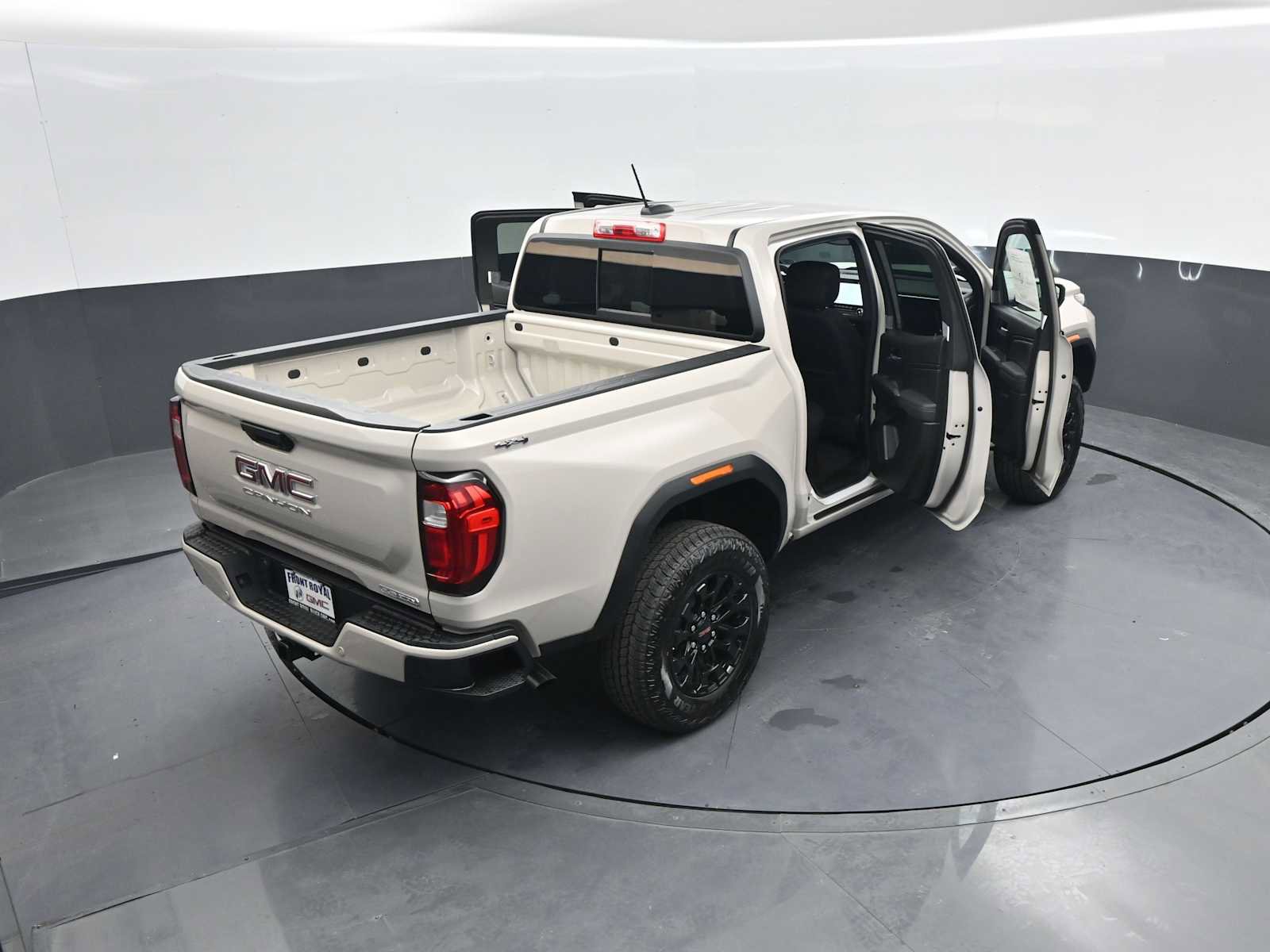 New 2026 GMC Canyon Elevation w/ Convenience Package image 28