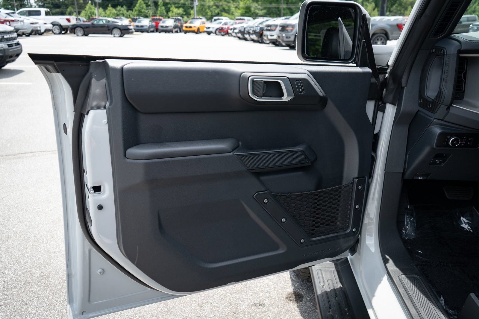 New 2026 Ford Bronco Outer Banks w/ Sasquatch Package AWD/4WD image 16