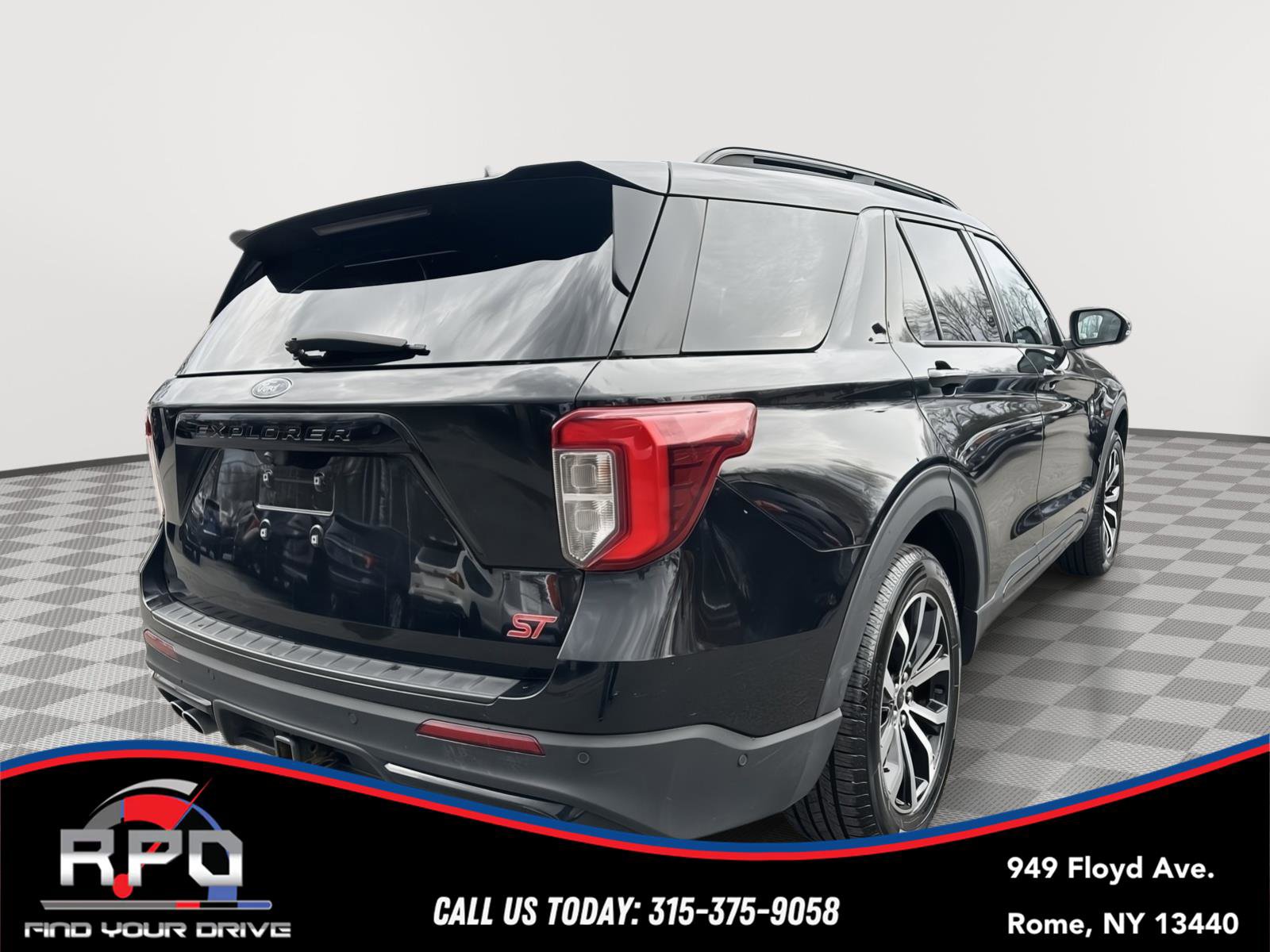Used 2020 Ford Explorer ST w/ Premium Technology Package image 5