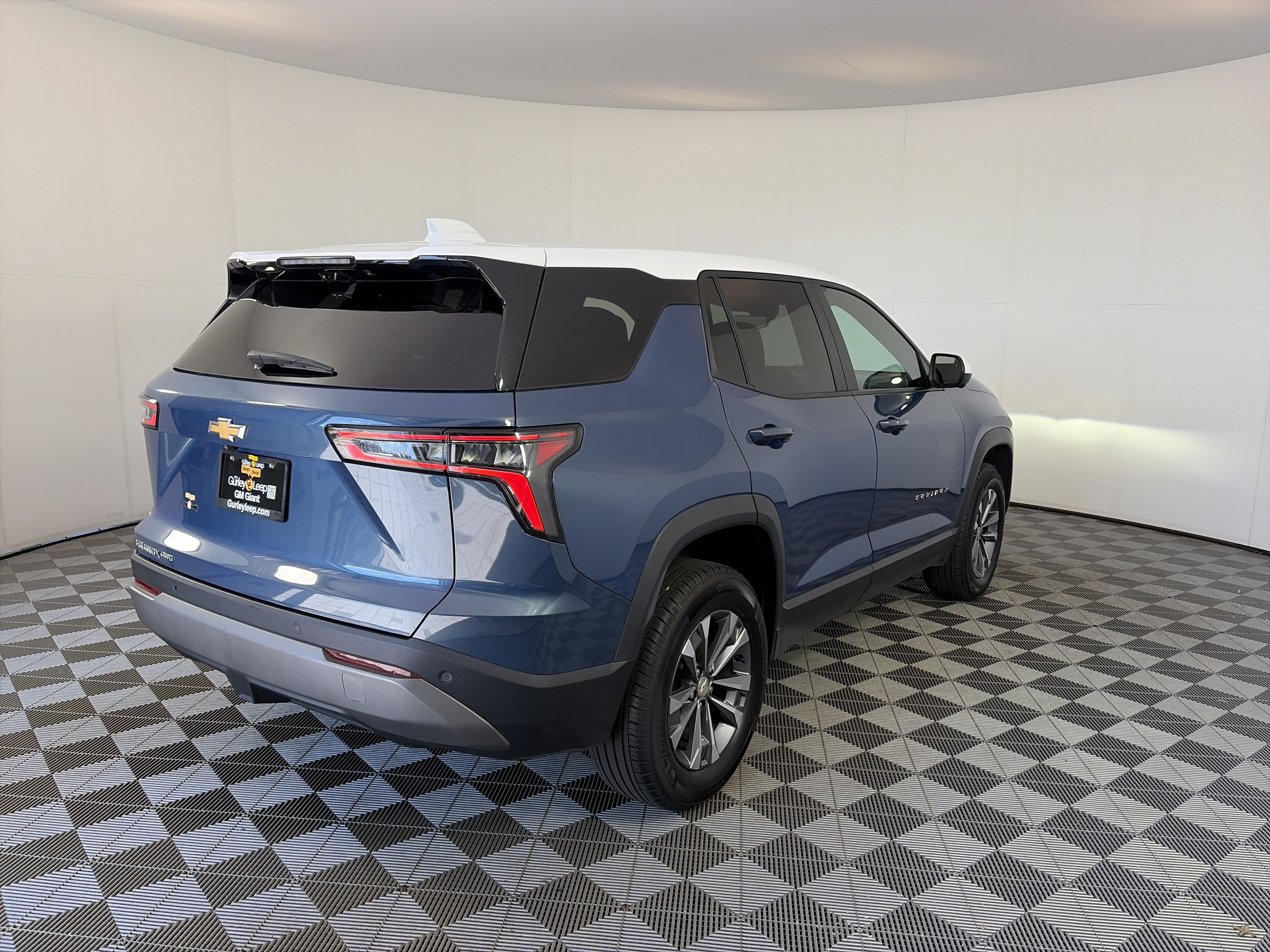Certified 2025 Chevrolet Equinox LT w/ Safety and Technology Package AWD/4WD image 10