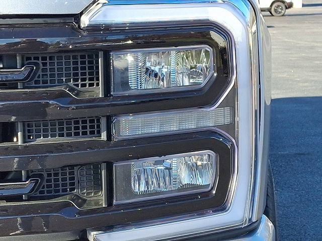 Used 2024 Ford F250 XLT w/ Black Appearance Package image 12