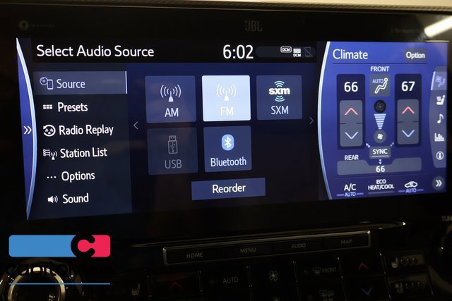 Certified 2021 Toyota Highlander Platinum AWD/4WD image 25
