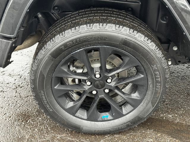 Certified 2022 Jeep Wrangler Unlimited Sahara w/ Cold Weather Group image 12