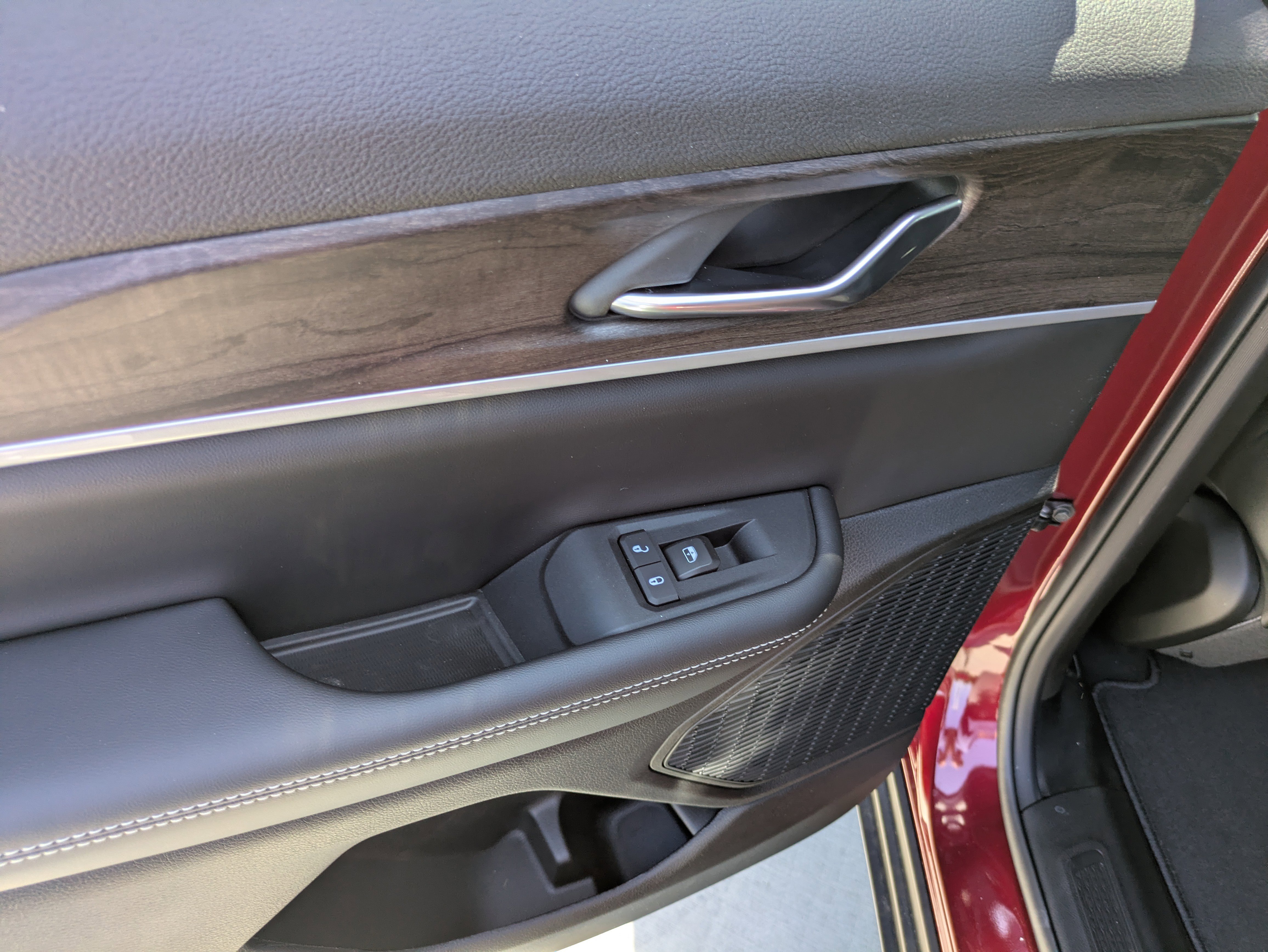 New 2026 Jeep Grand Cherokee Altitude RWD image 14