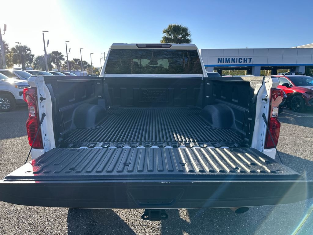 Used 2024 Chevrolet Silverado 2500 Custom image 23