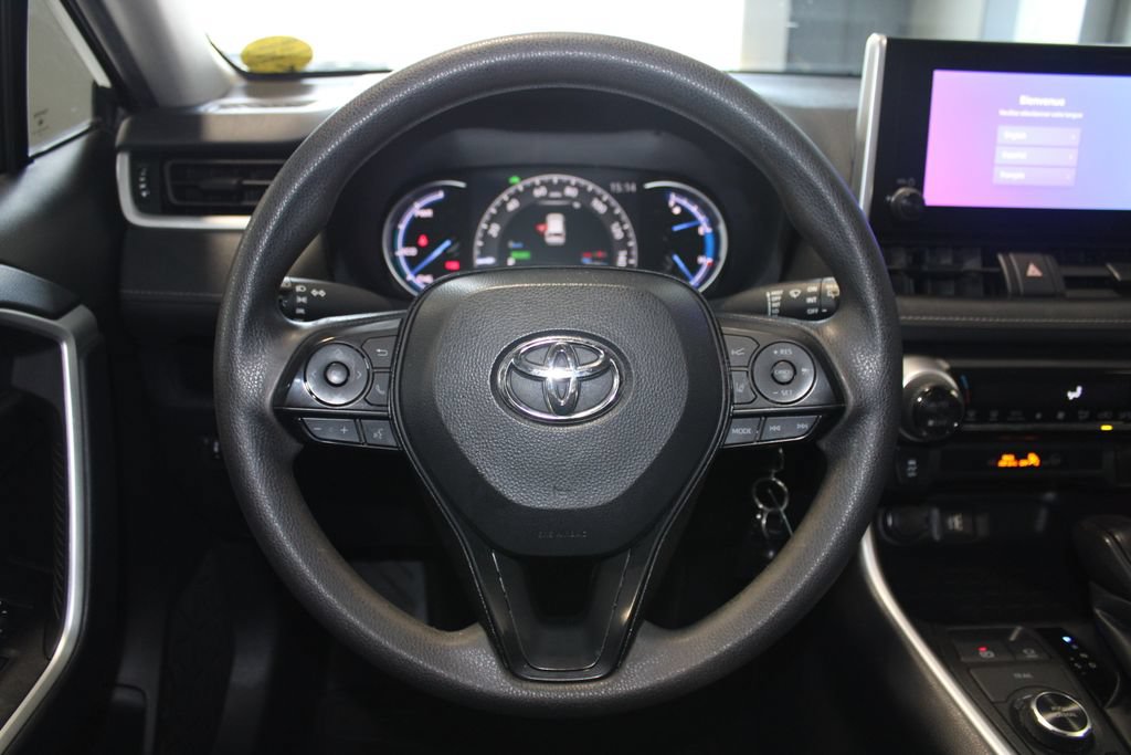 Used 2024 Toyota RAV4 LE AWD/4WD image 10