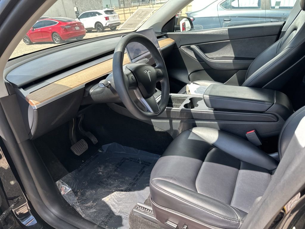 Used 2021 Tesla Model Y Long Range image 6