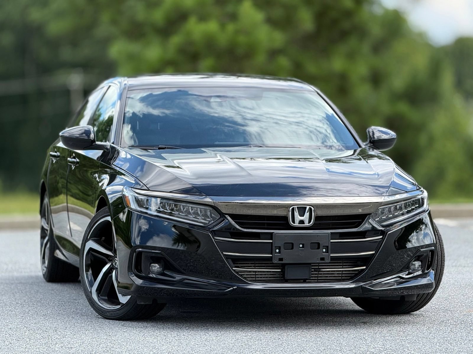 Used 2022 Honda Accord Sport image 4