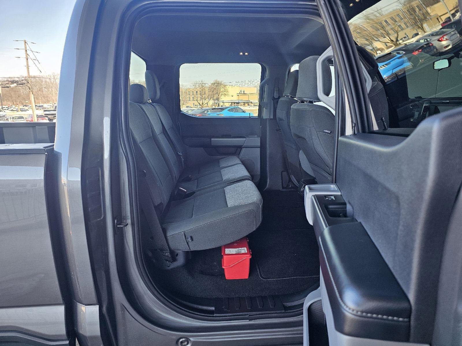 Used 2025 Ford F350 XLT image 15