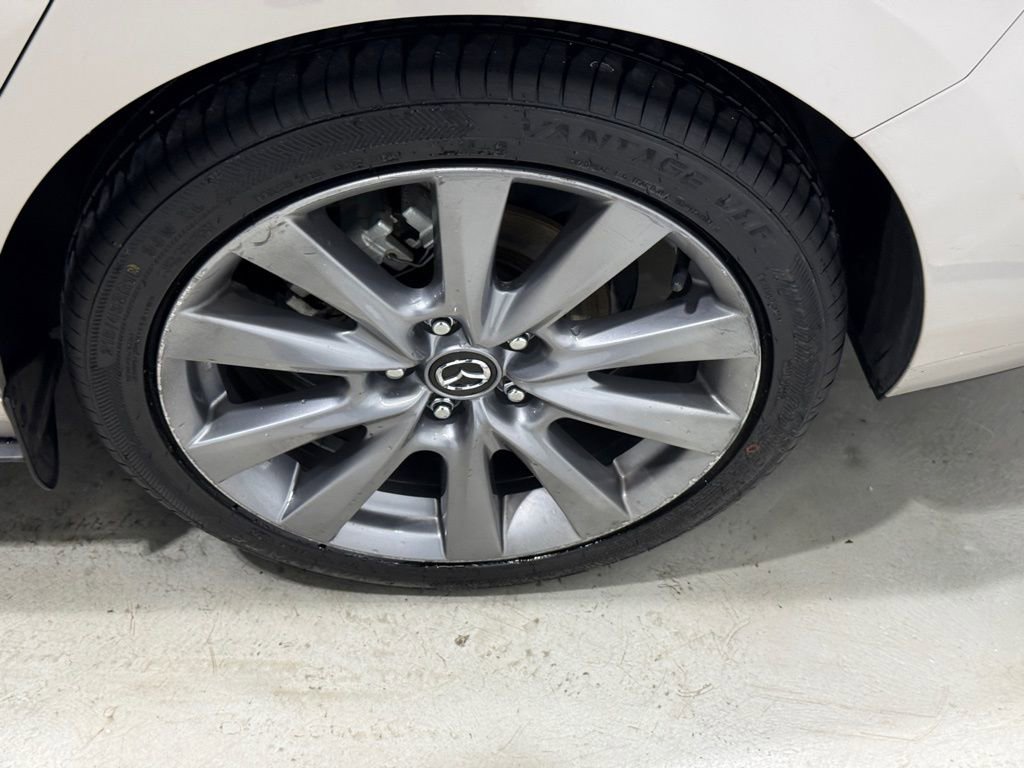 Used 2024 MAZDA MAZDA3 s image 9