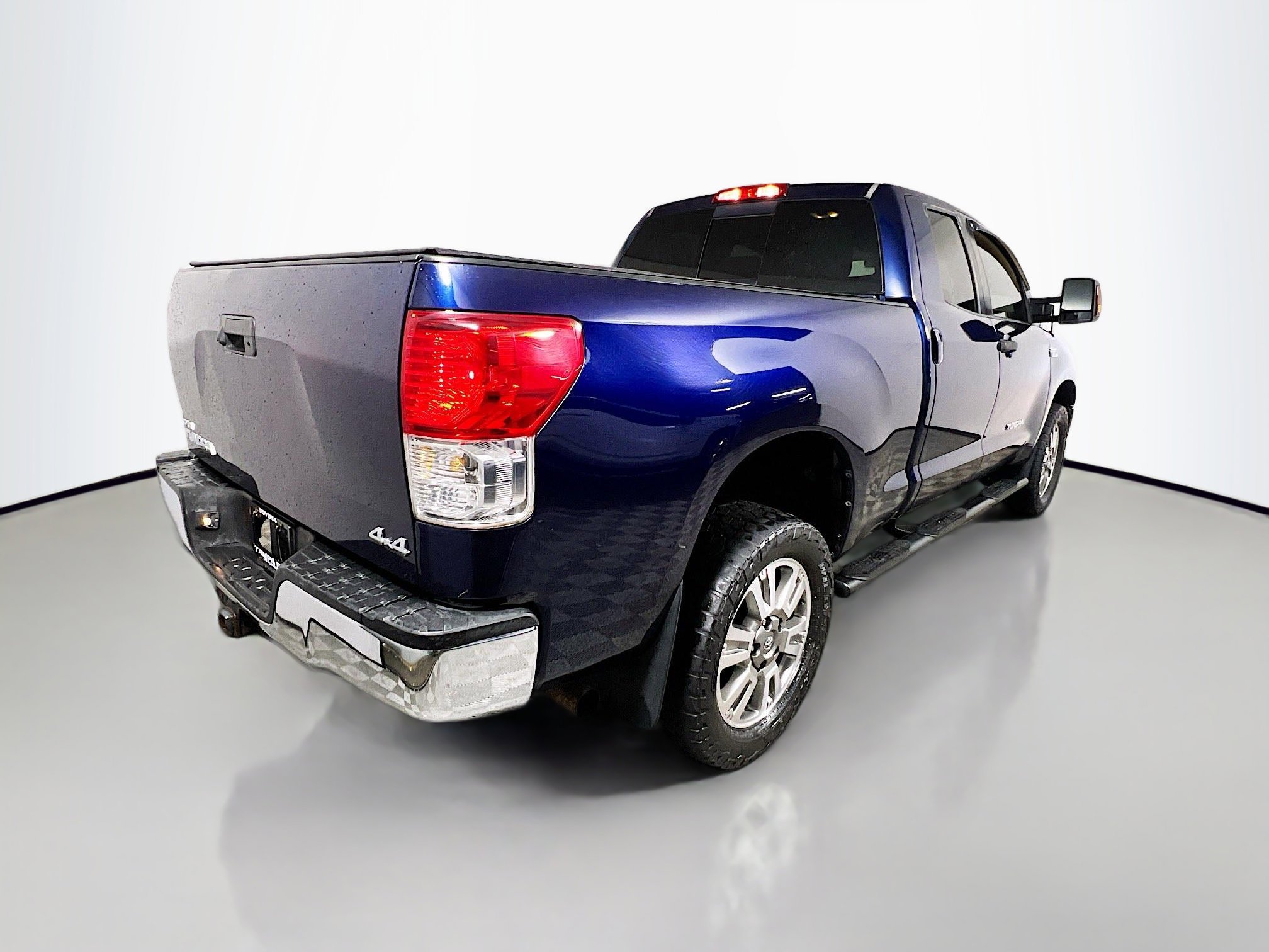 Used 2012 Toyota Tundra 4x4 Double Cab w/ Tow Pkg image 4