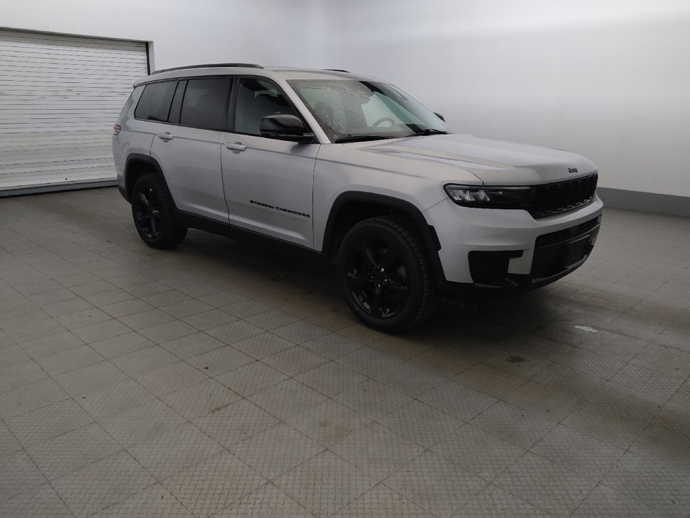 Used 2023 Jeep Grand Cherokee L Laredo AWD/4WD image 11