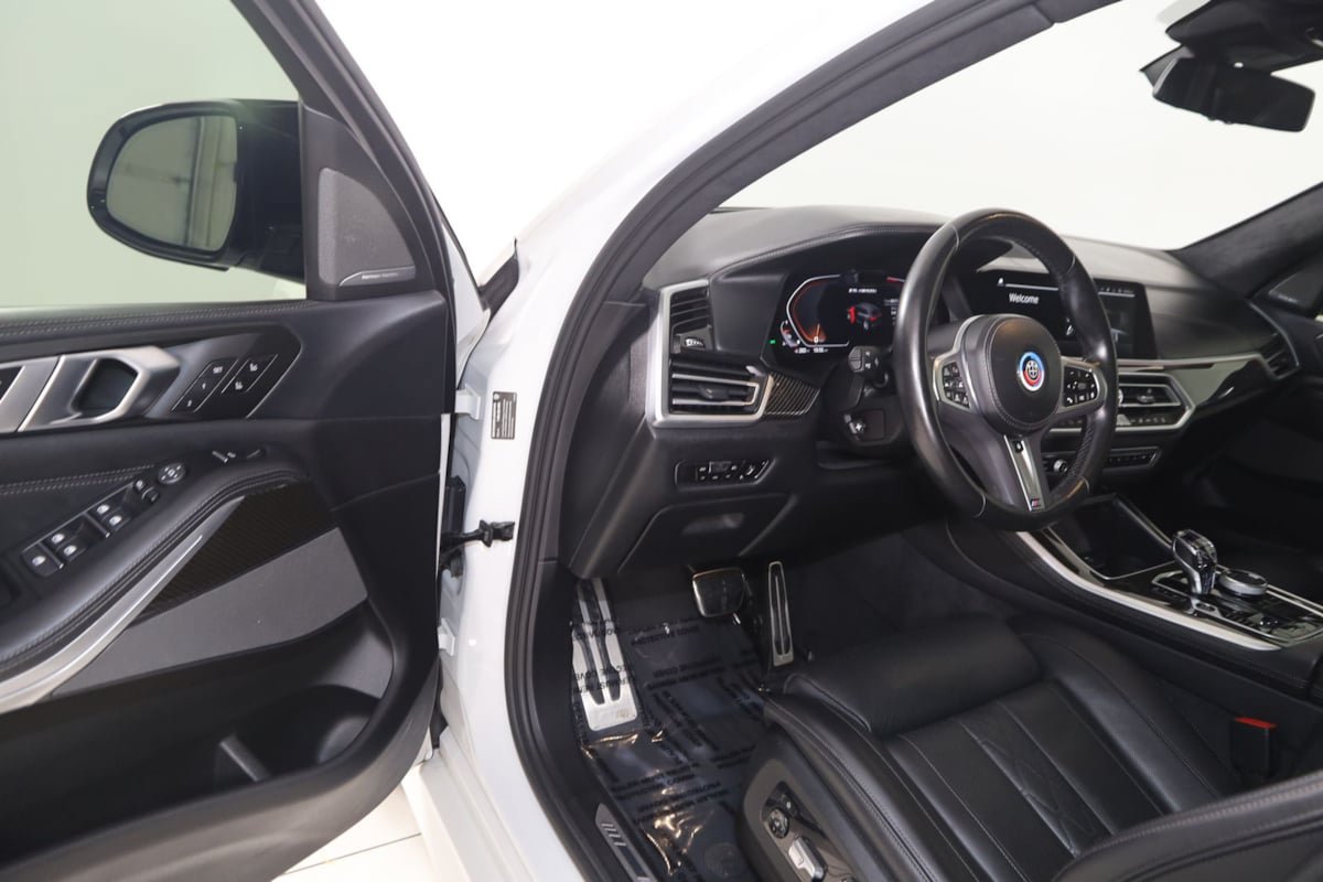 Used 2022 BMW X5 M50i w/ Executive Package AWD/4WD image 57