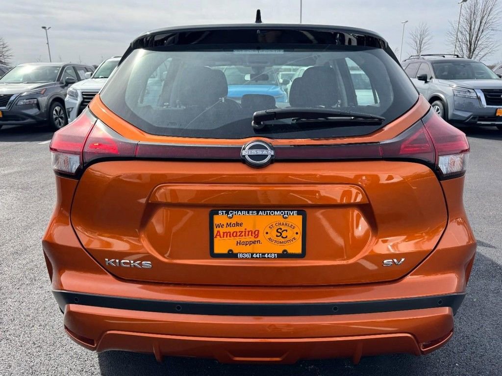Used 2024 Nissan Kicks SV image 4