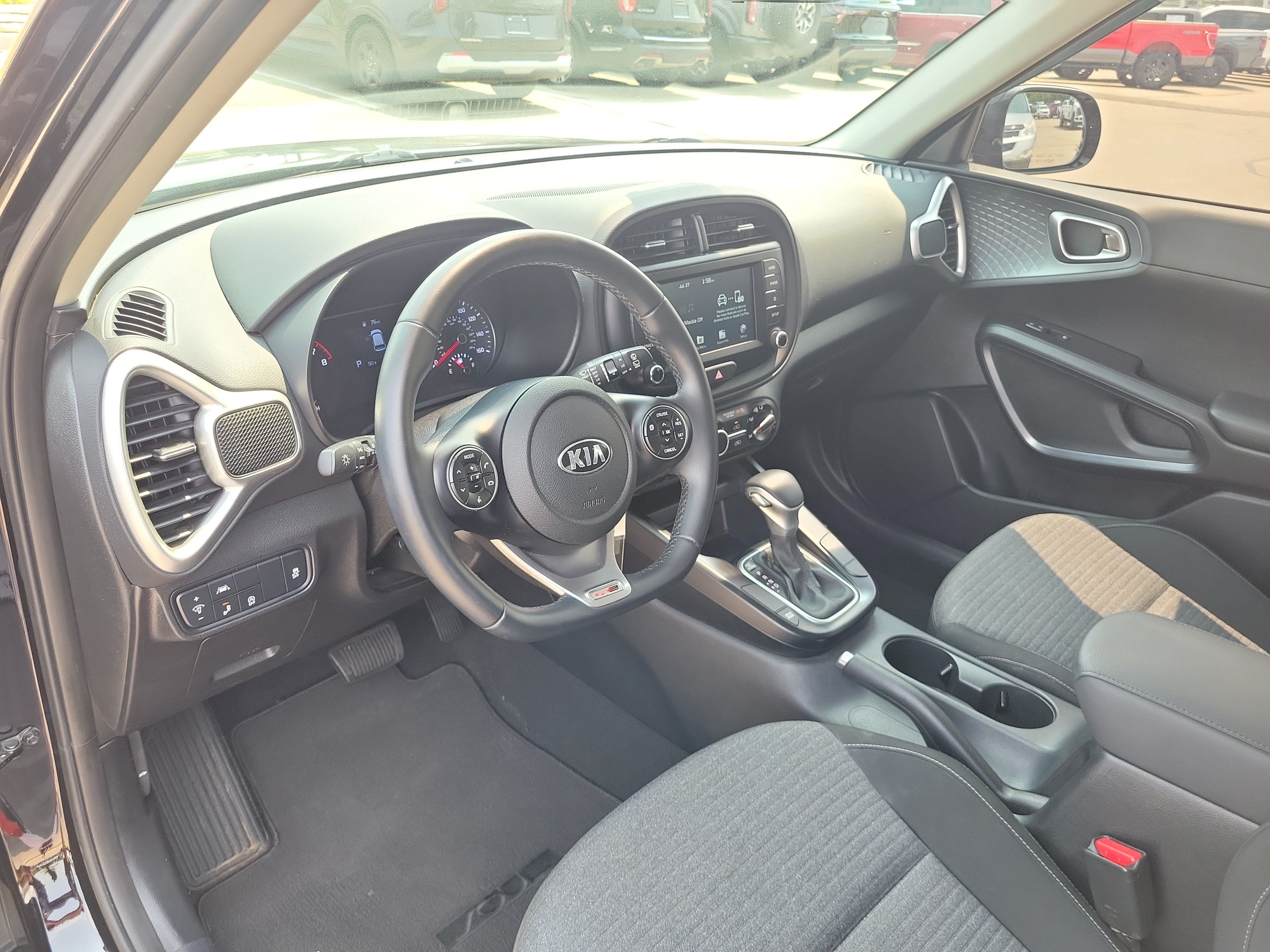 Used 2021 Kia Soul GT-Line FWD image 17