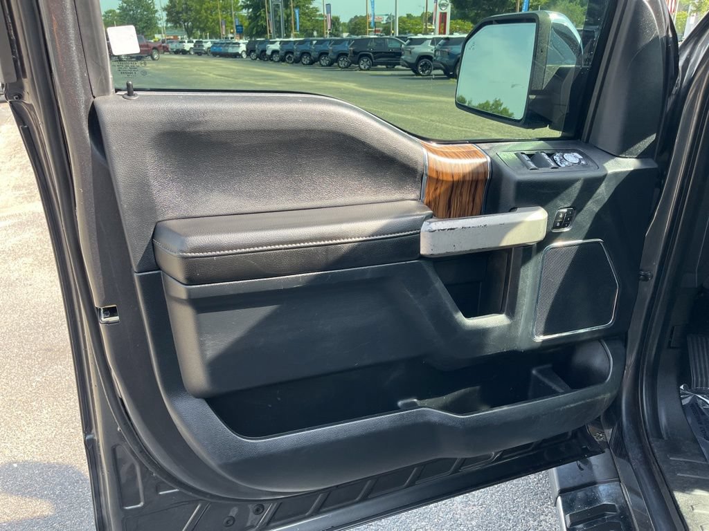 Used 2019 Ford F150 Lariat AWD/4WD image 11