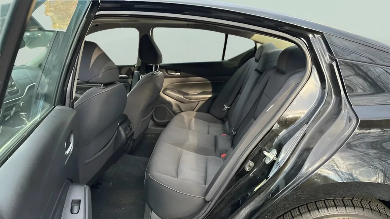 Used 2019 Nissan Altima 2.5 SV AWD/4WD image 18