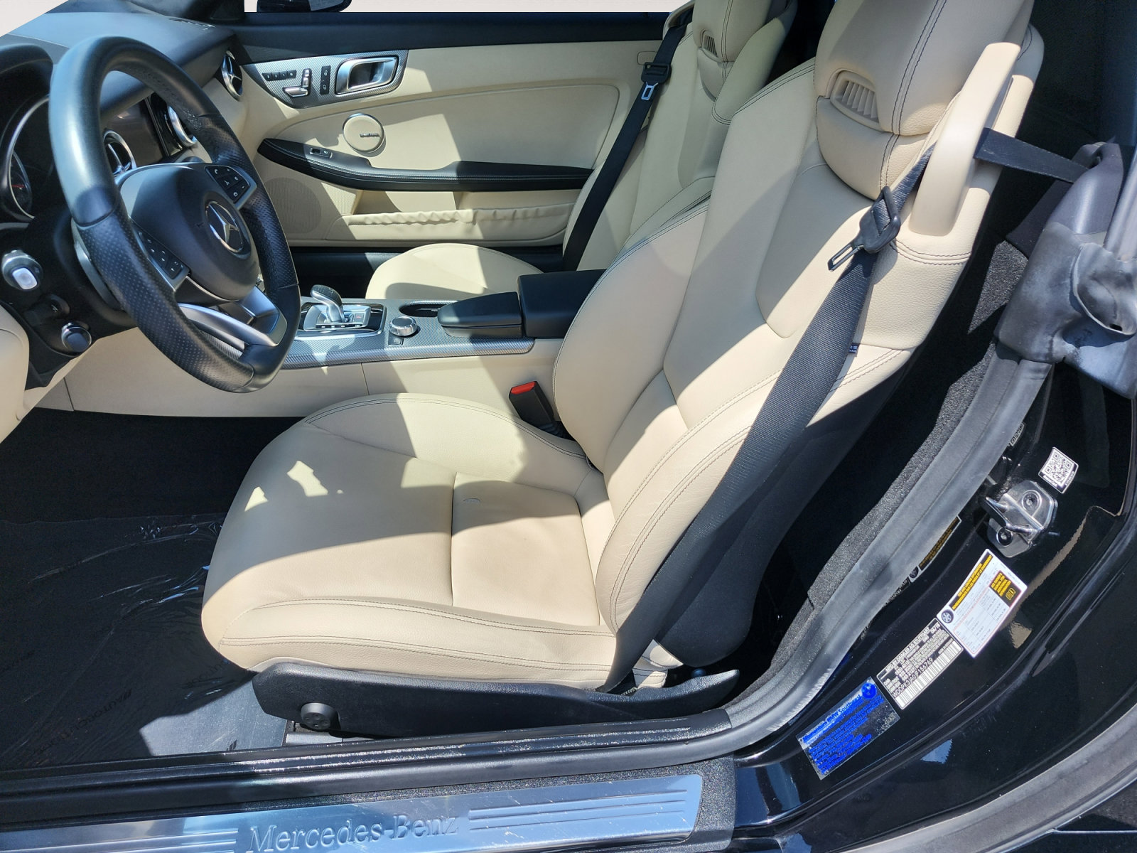 Used 2018 Mercedes-Benz SLC 300 image 9