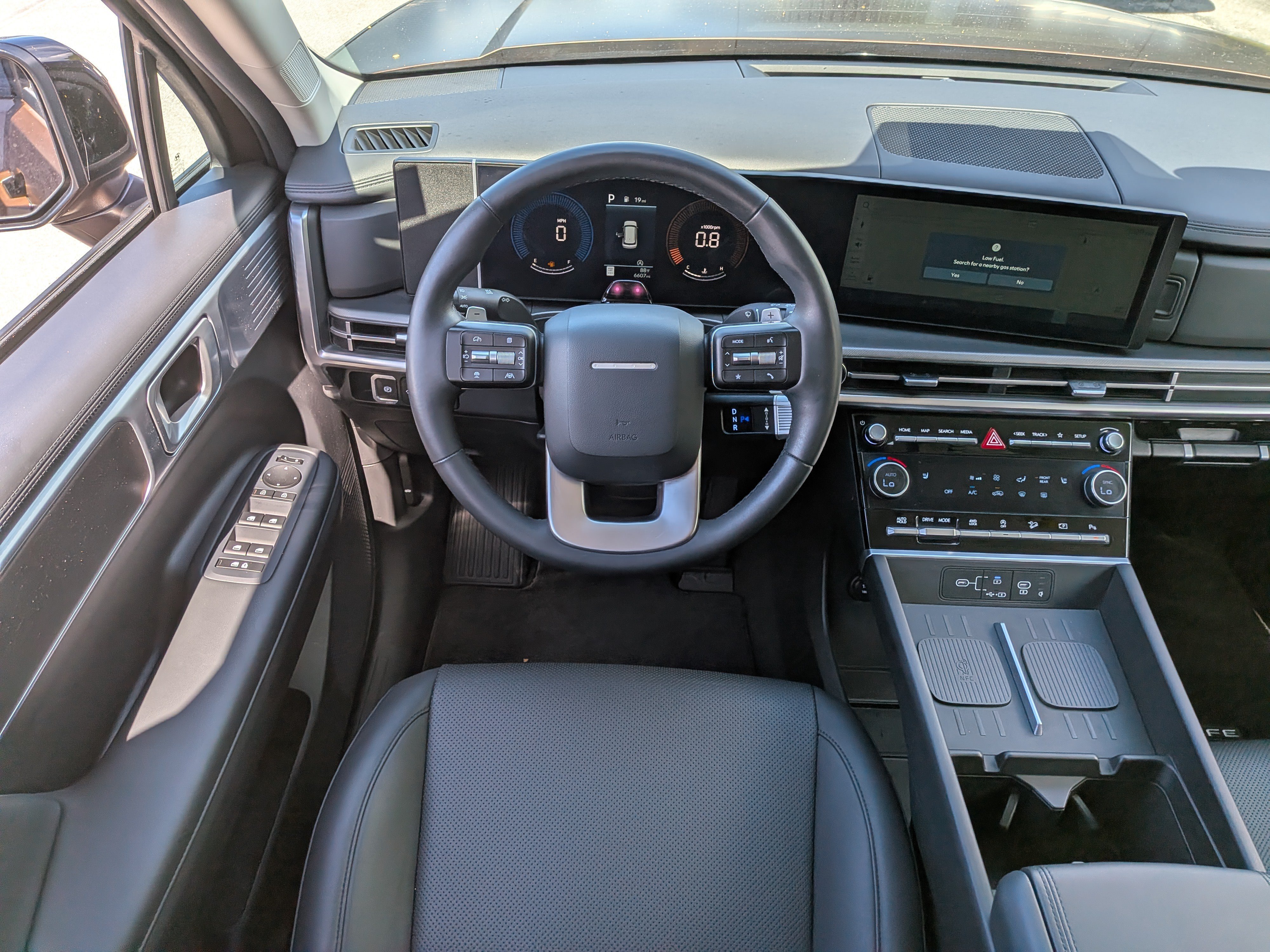 Used 2025 Hyundai Santa Fe XRT AWD/4WD image 18