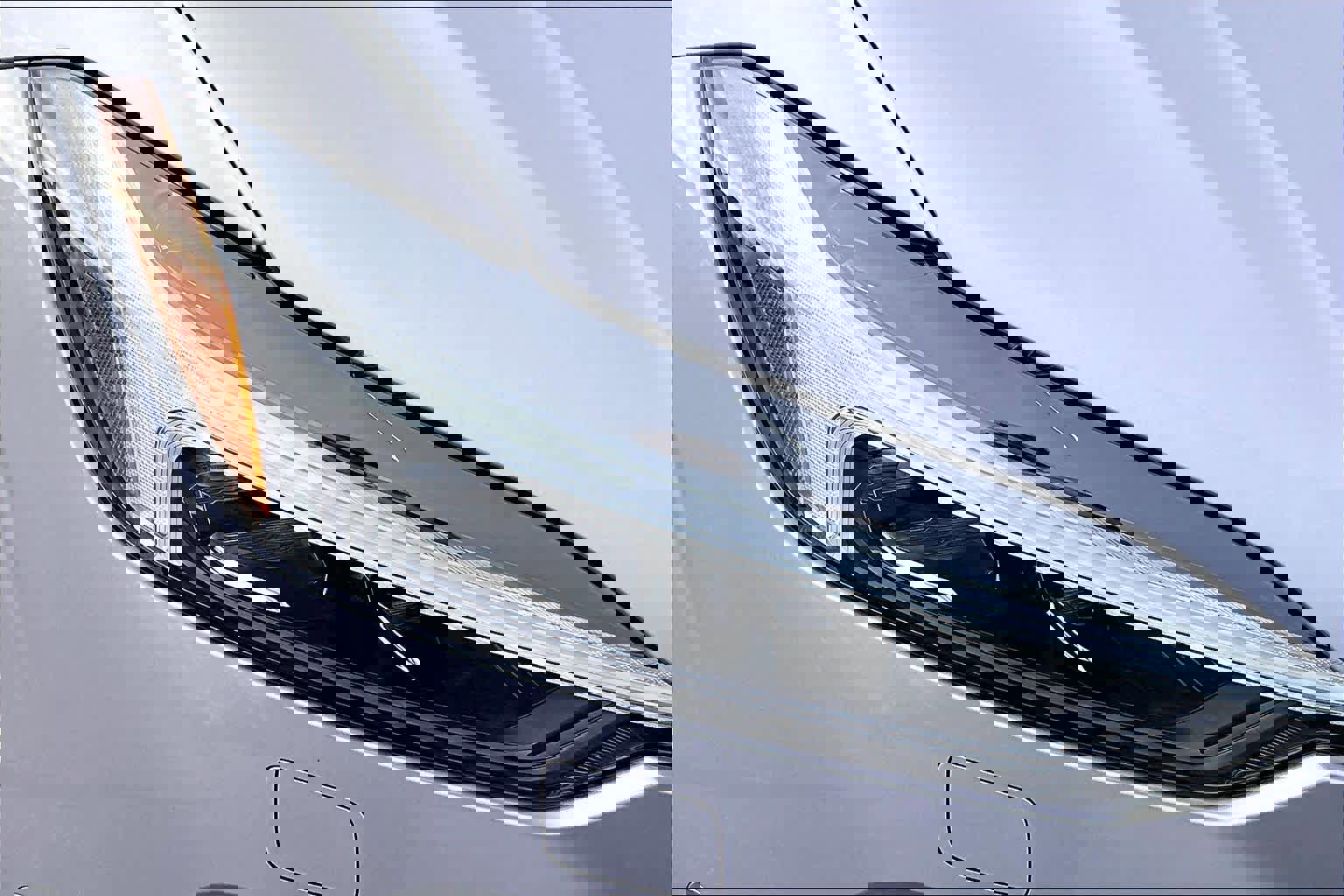 New 2026 Volvo XC60 B5 Plus w/ Protection Package Premier AWD/4WD image 15