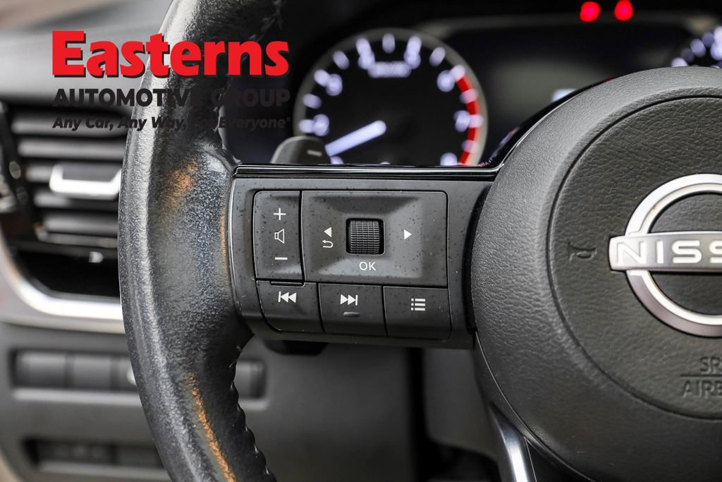 Used 2022 Nissan Rogue SL w/ SL Premium Package image 15