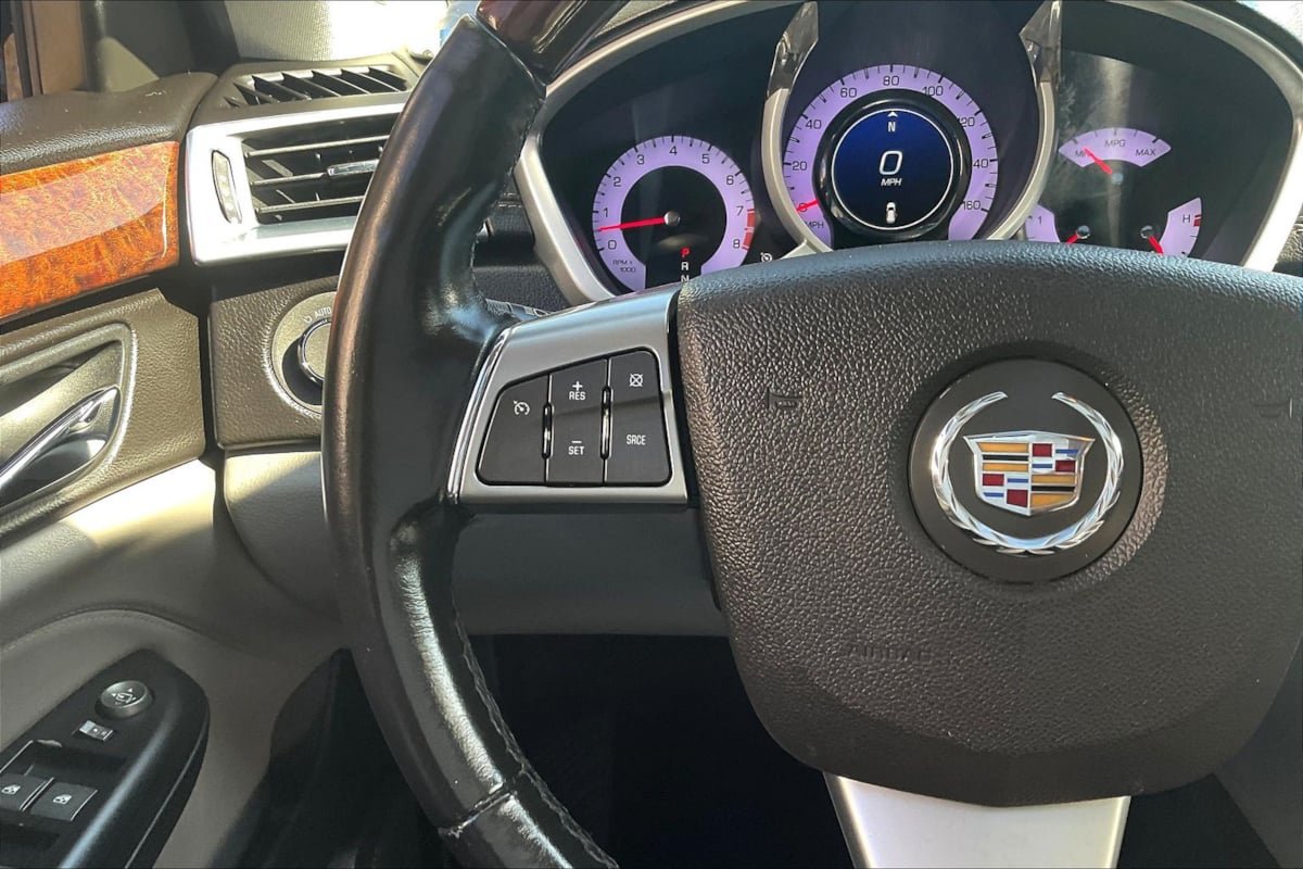 Used 2011 Cadillac SRX Luxury AWD/4WD image 11