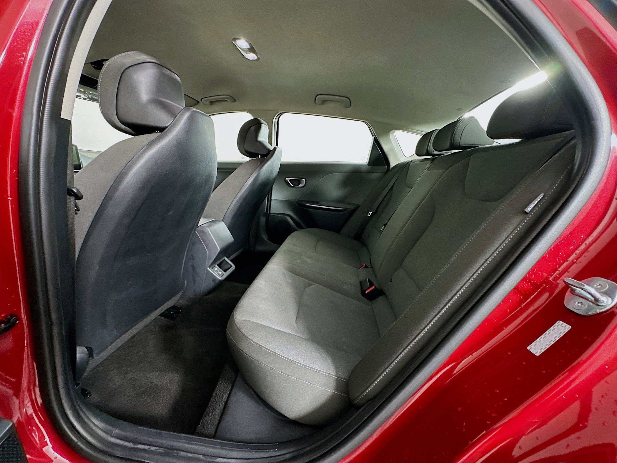 Used 2025 Kia K4 LXS image 26