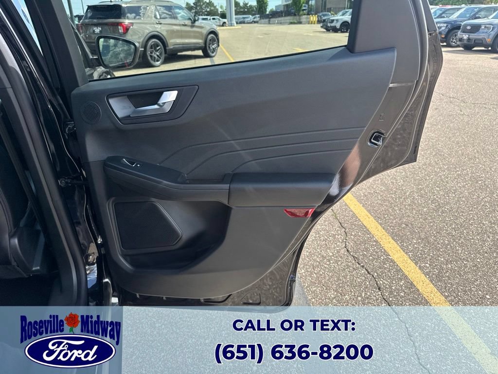 Used 2024 Ford Escape ST-Line Select w/ Tech Pack #2 AWD/4WD image 37