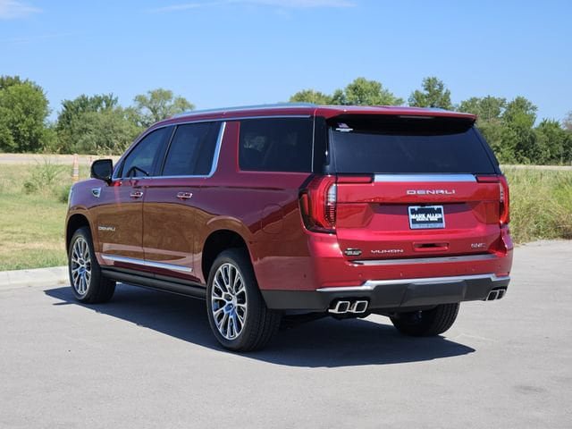 New 2026 GMC Yukon XL Denali w/ Sun & Power Step Package AWD/4WD image 3