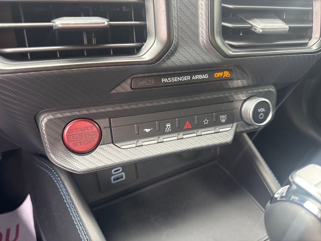 Used 2025 Ford Mustang Dark Horse image 35
