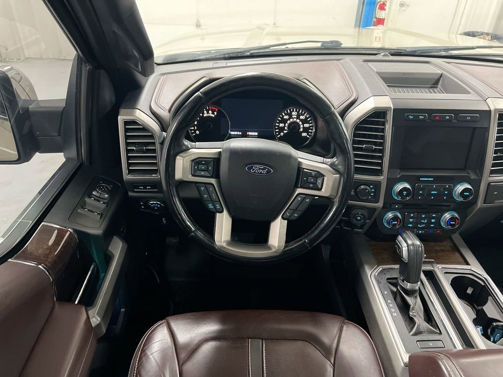 Used 2017 Ford F150 Platinum w/ Equipment Group 701A Luxury AWD/4WD image 11