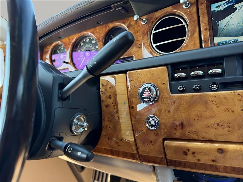 Used 2006 Rolls-Royce Phantom Sedan RWD image 89