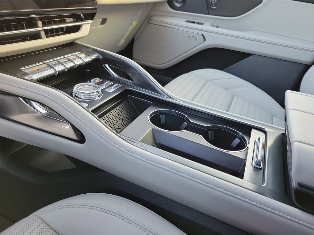 New 2026 Lincoln Nautilus Reserve image 29