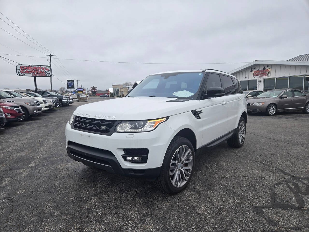 Used 2016 Land Rover Range Rover Sport Supercharged AWD/4WD image 2