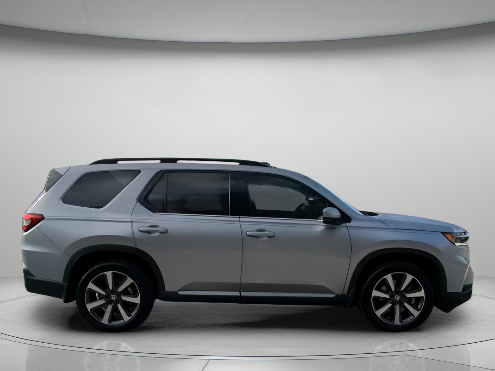 Used 2024 Honda Pilot Touring image 32