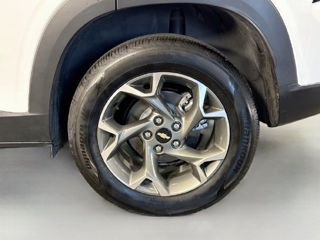 Used 2026 Chevrolet Trax LT FWD image 36